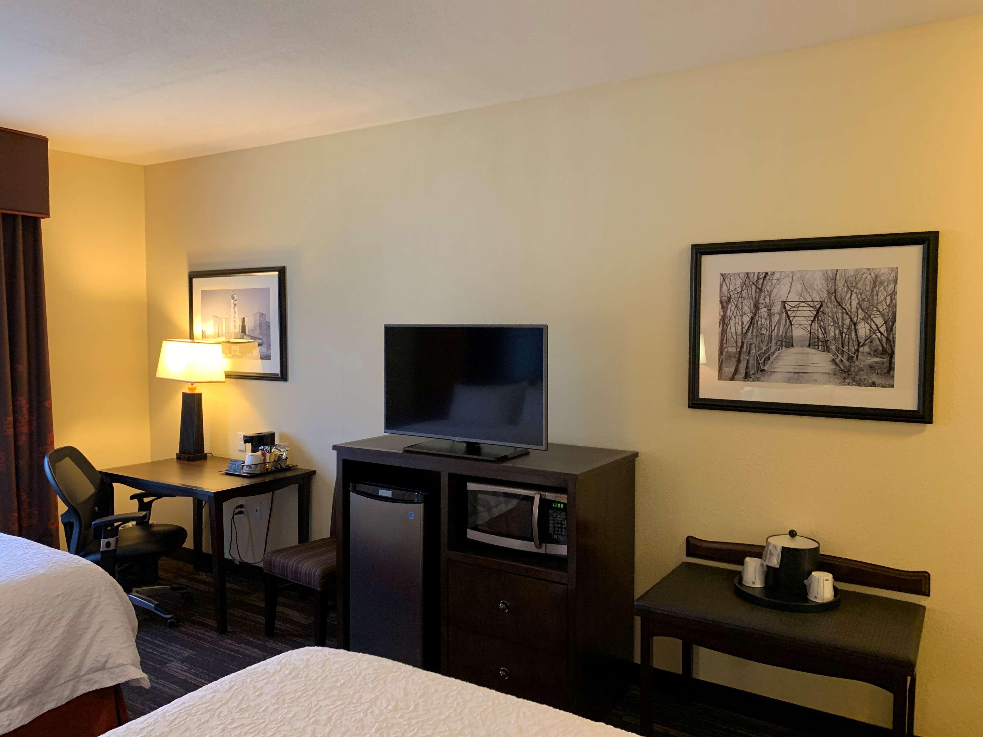 Hampton Inn Поплар-Блафф Екстер'єр фото