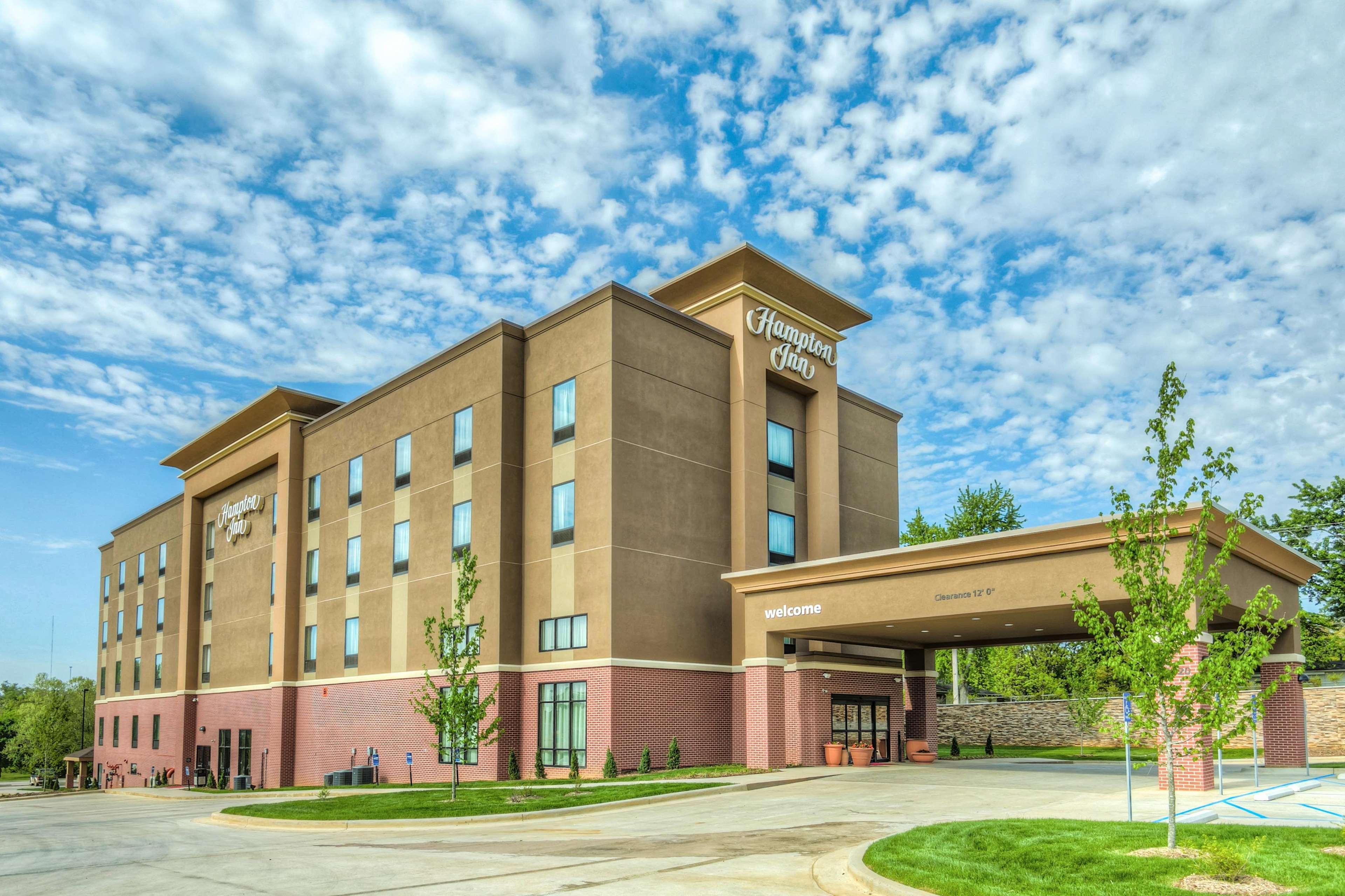 Hampton Inn Поплар-Блафф Екстер'єр фото